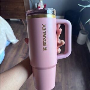 New Stanley Antique Pink 30oz Protour!!